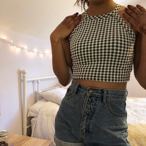 ✨Shop sale!💕BOGO 1/12✨ B&W Plaid High Neck Tank